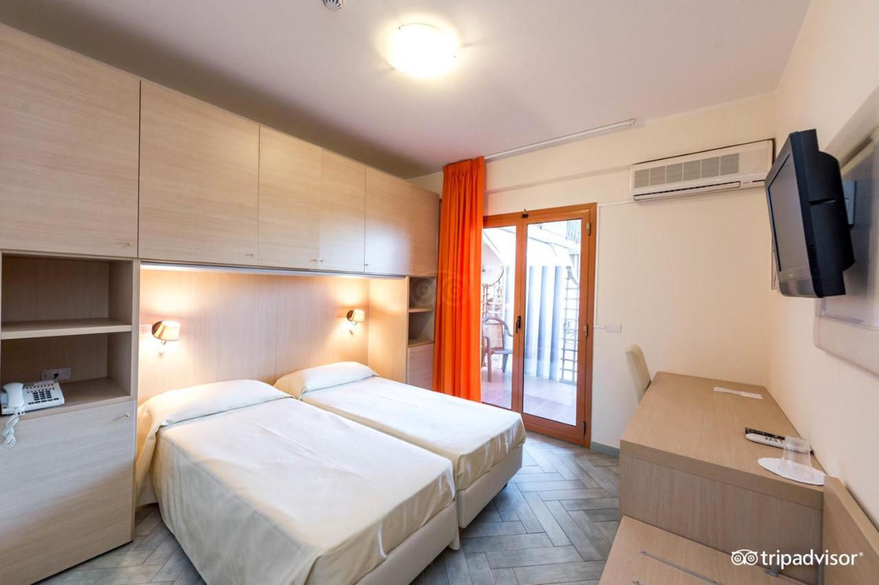 Taormina Hotel Calipso Mazzeo Ngoại thất bức ảnh