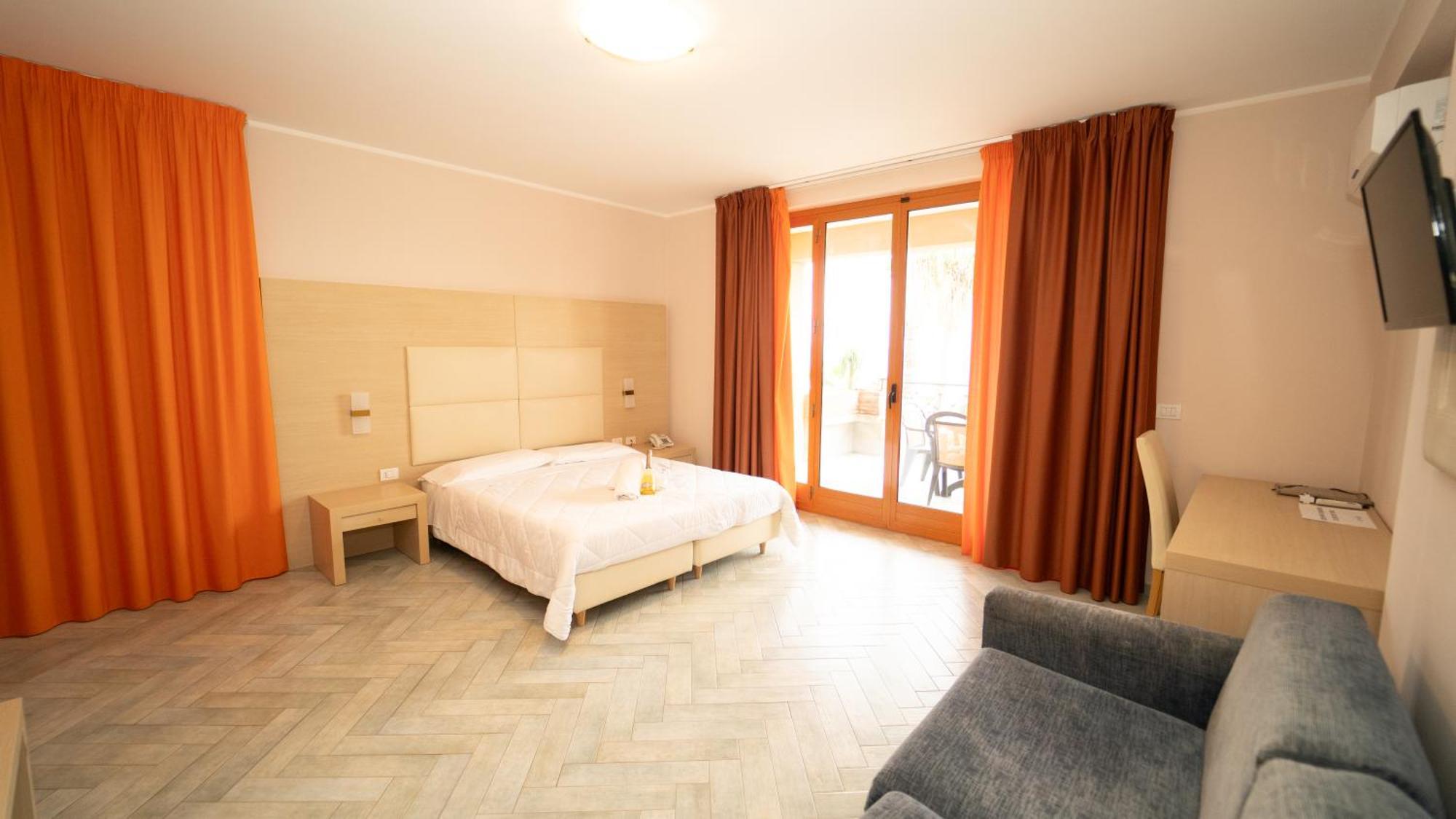Taormina Hotel Calipso Mazzeo Ngoại thất bức ảnh